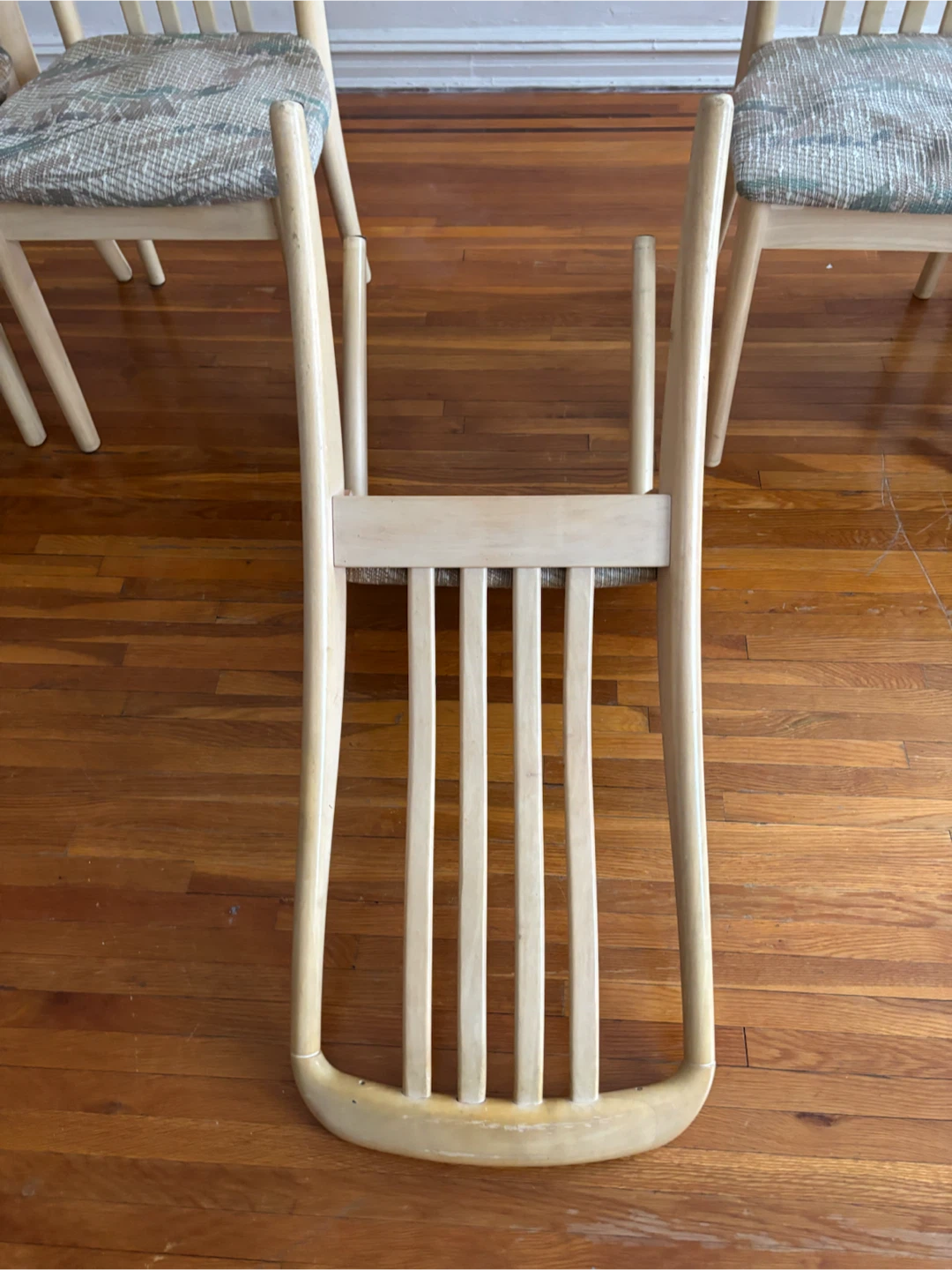 Set of 6 Wooden Dining Chairs and table set - photo 4