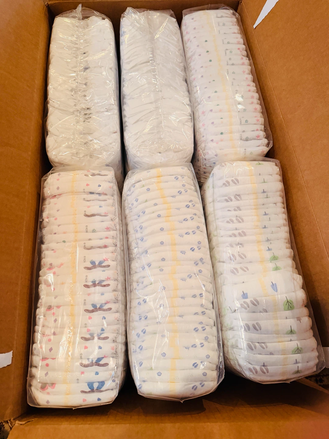 Huggies & Kirkland Diapers Size 5