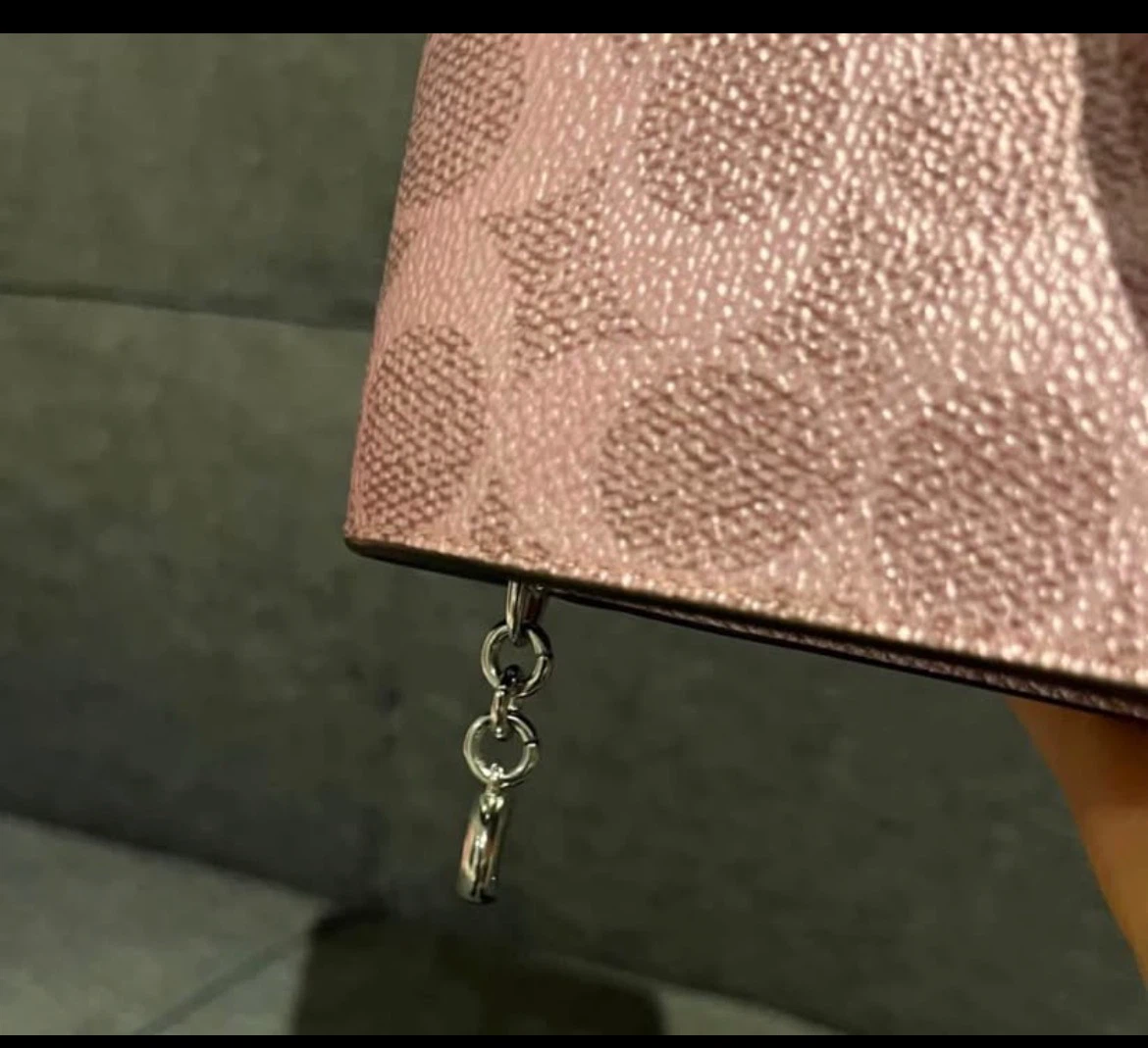 Coach limited edition pink wallet - photo 5