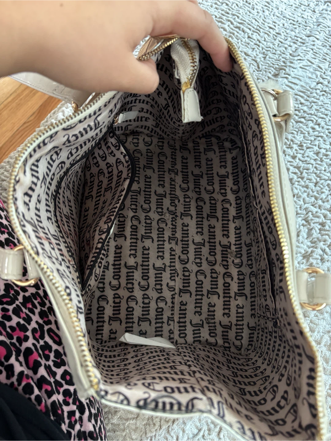 Juicy Couture Cream Tote Bag with Faux Fur Charm - photo 3