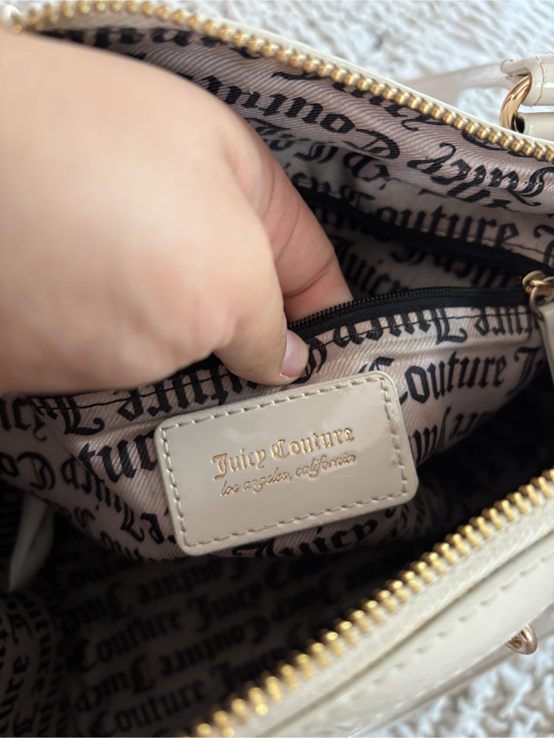 Juicy Couture Cream Tote Bag with Faux Fur Charm - photo 4