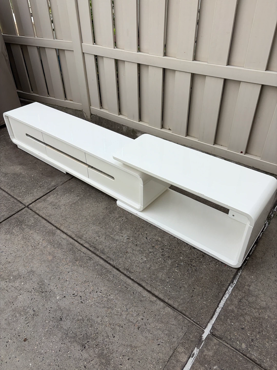 Modern White Extendable TV Stand. Gloss finish - photo 3