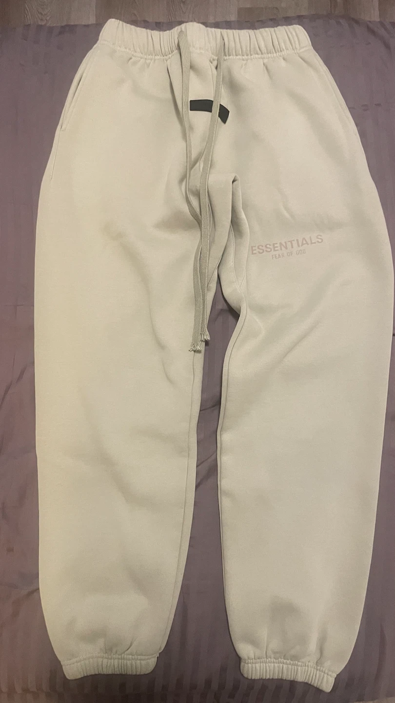 1:1 Fear of God Essentials Sweatpants Size M