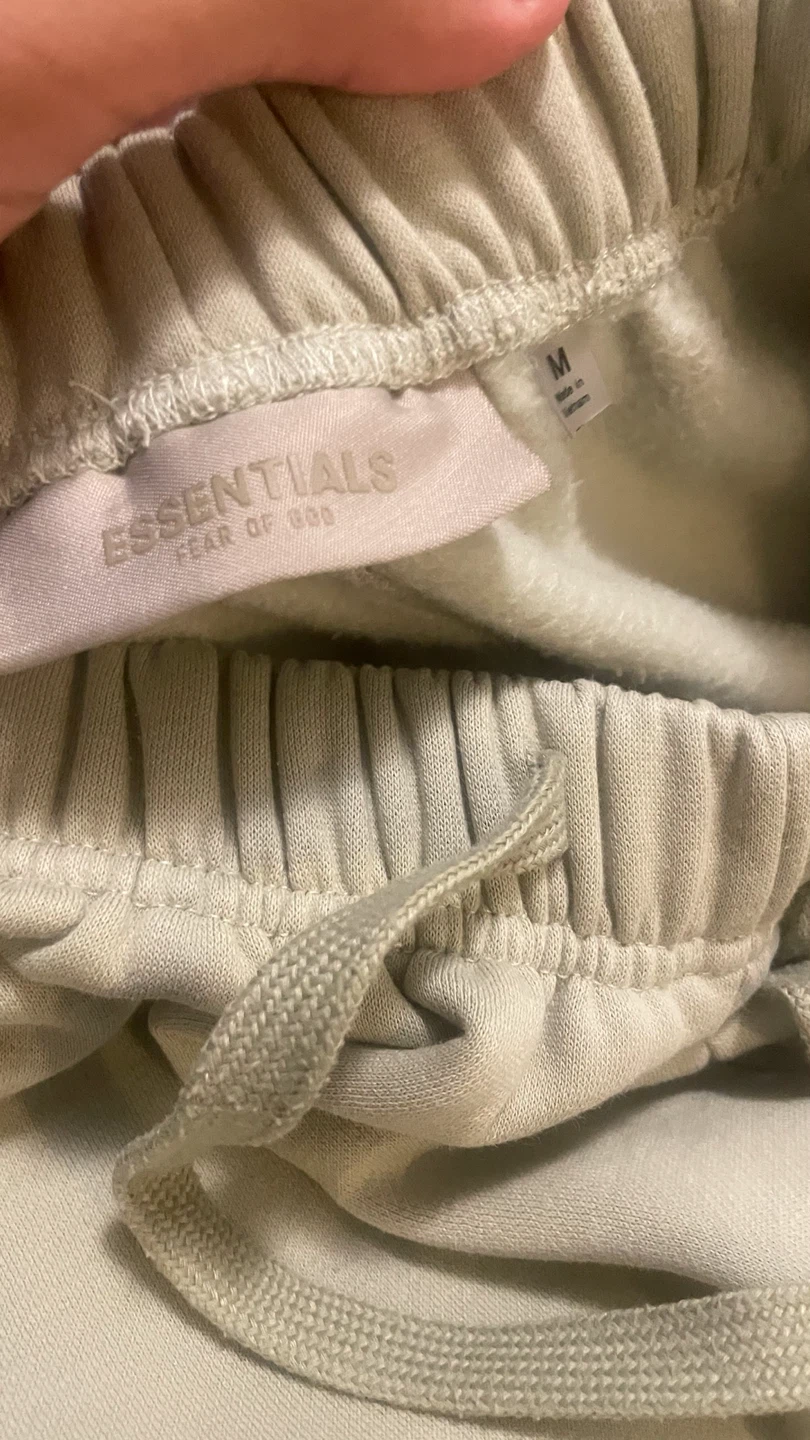 1:1 Fear of God Essentials Sweatpants Size M - photo 4