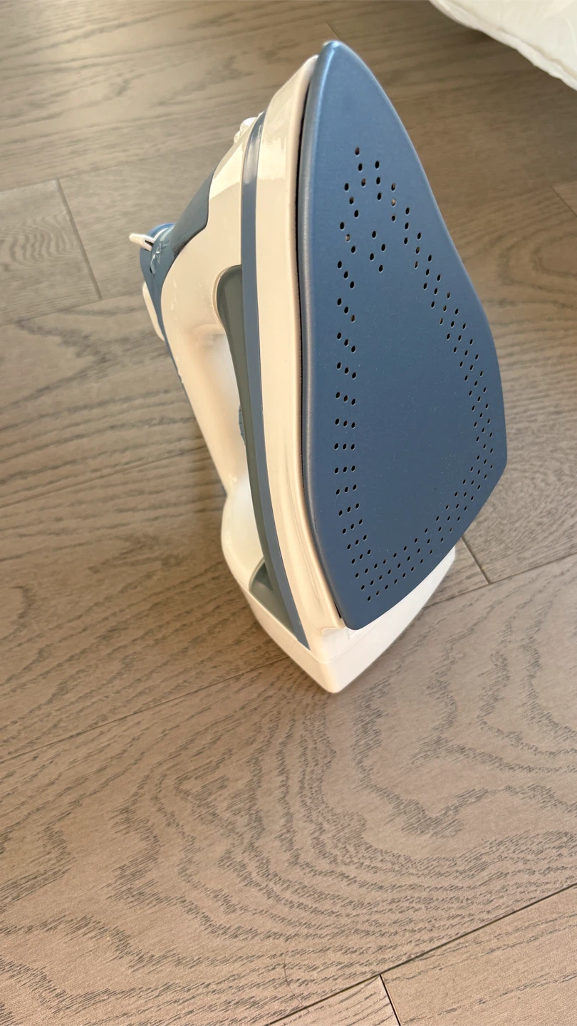 Hamilton Beach Steam Iron - Model 19701