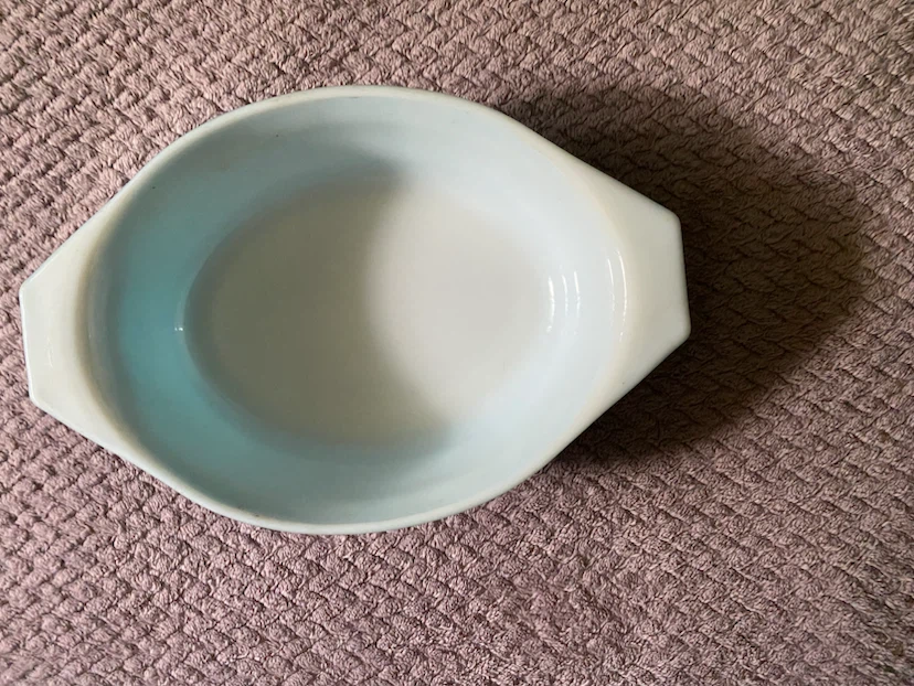 Pyrex Baking Dish - photo 3