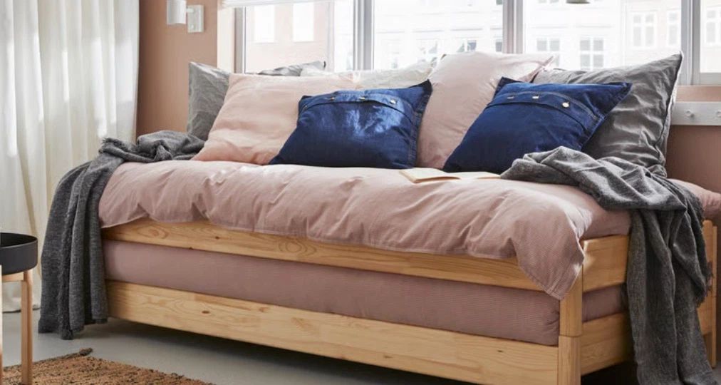 IKEA Flaxa Daybed Frame  Bed with mattress