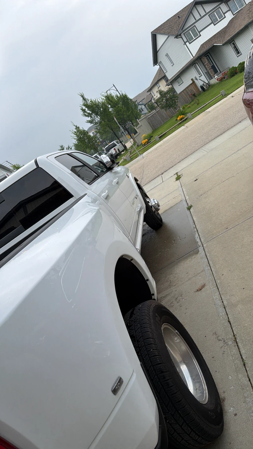2022Ram 3500 Laramie Truck