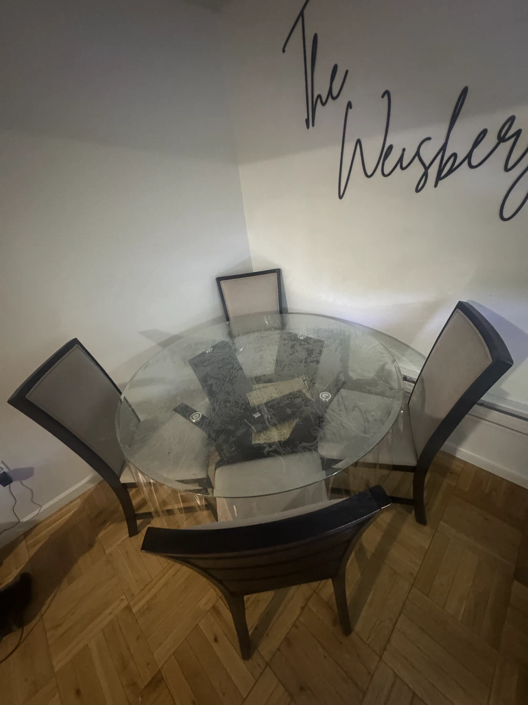 4 seater dining table