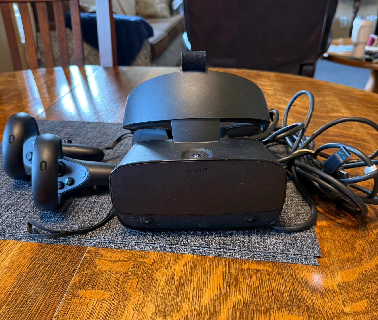 Oculus Rift S VR headset