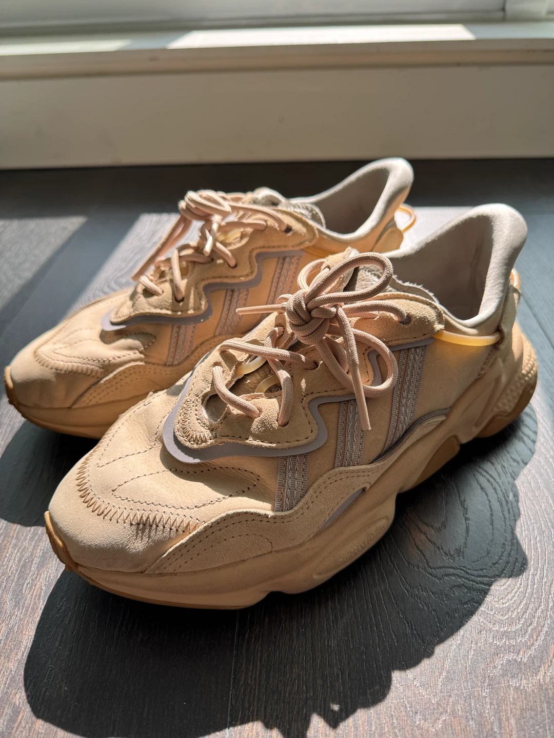 Adidas OZWEEGO Shoes