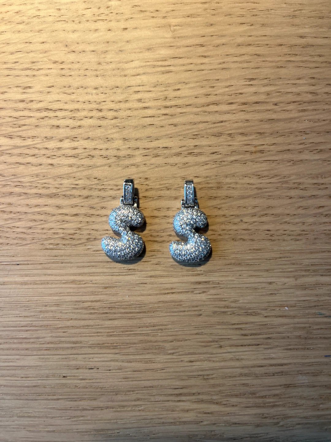 S gem pendant