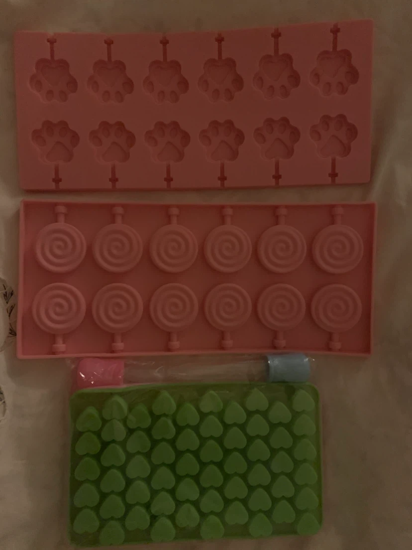Silicone Candy Molds - Paw Print, Swirl, and Heart Shapes