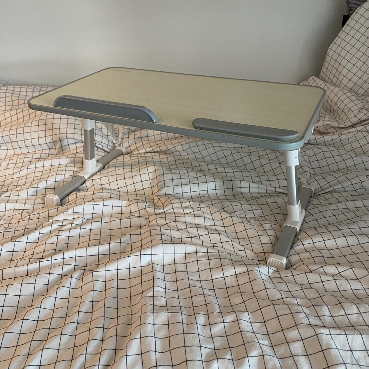 Adjustable Laptop Bed Tray Table