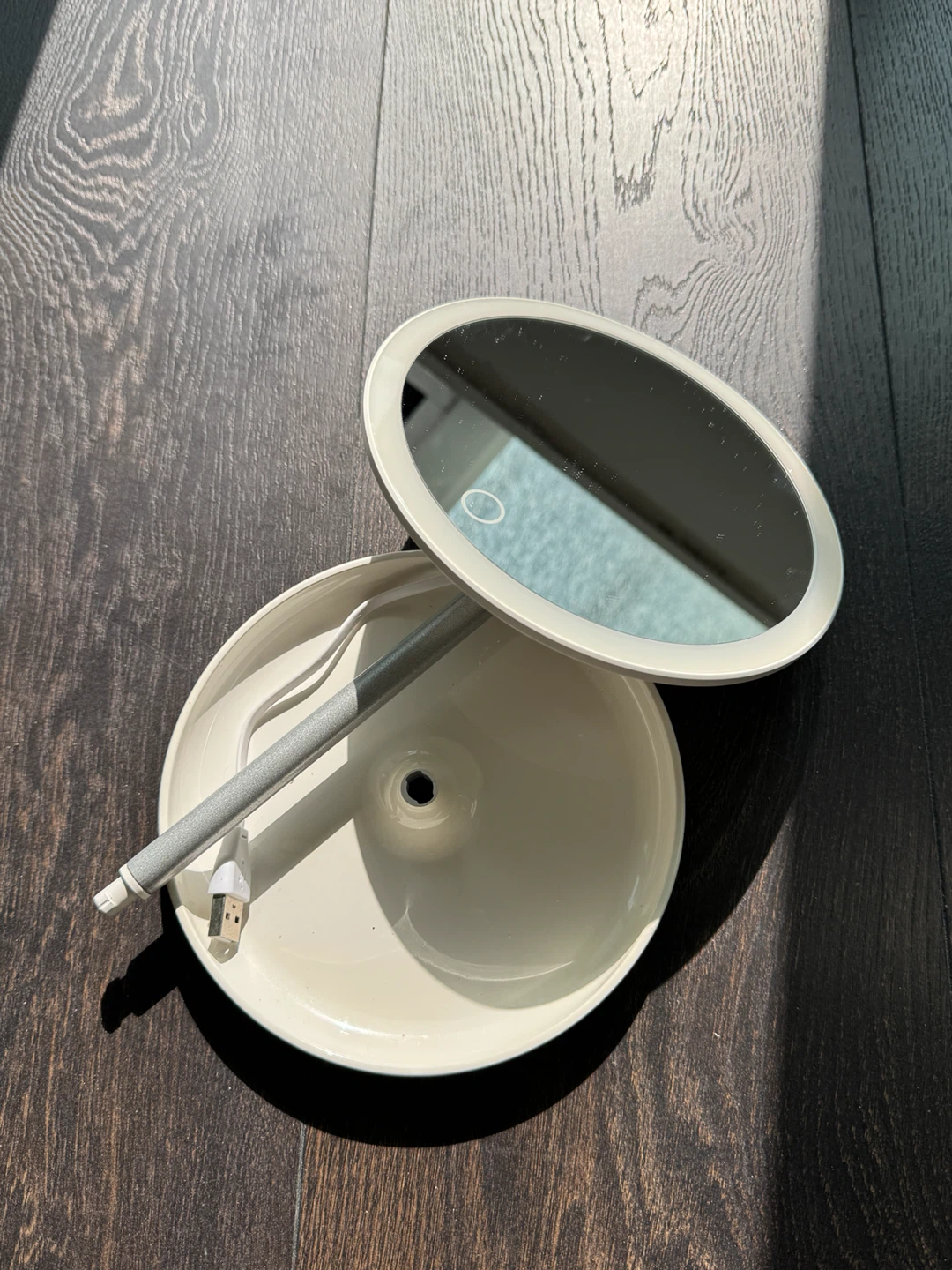 MINISO LED Makeup Mirror with USB Cable - photo 4