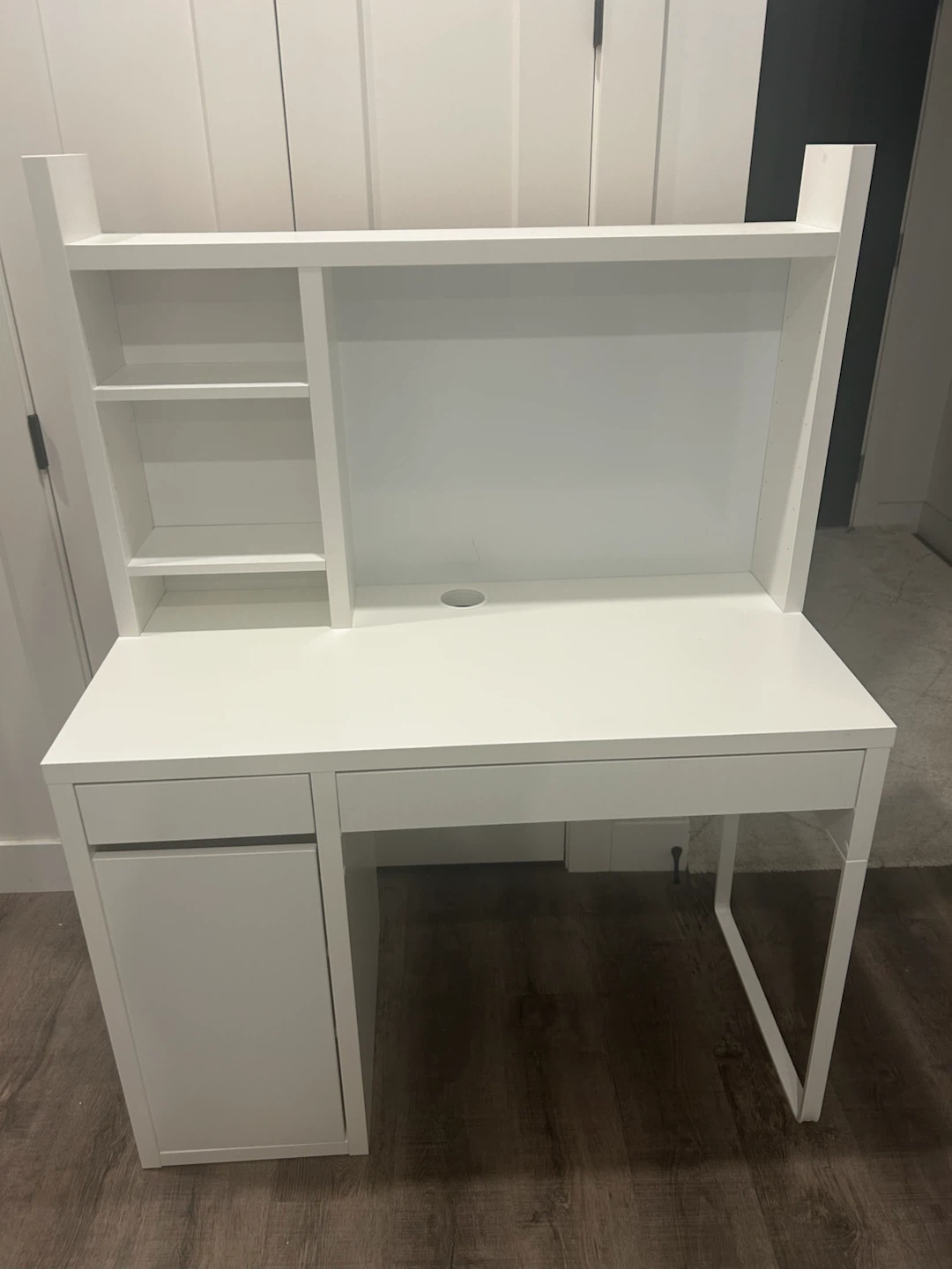IKEA MICKE desk with hutch