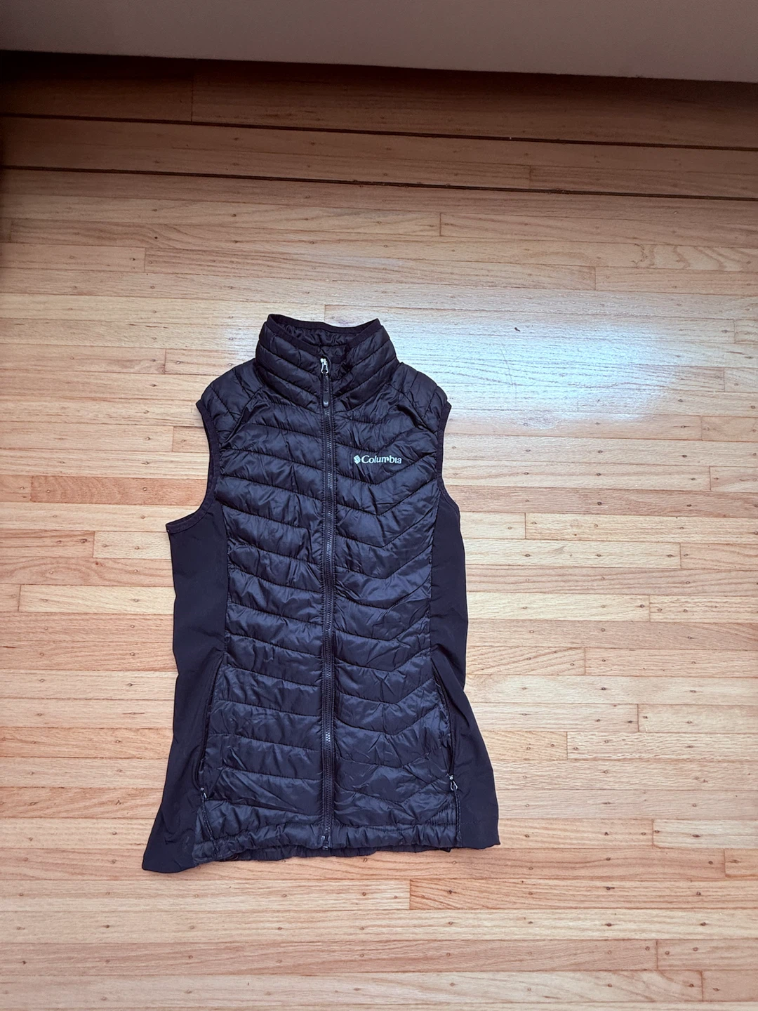 Columbia Women's Puffer Vest - Black - XS