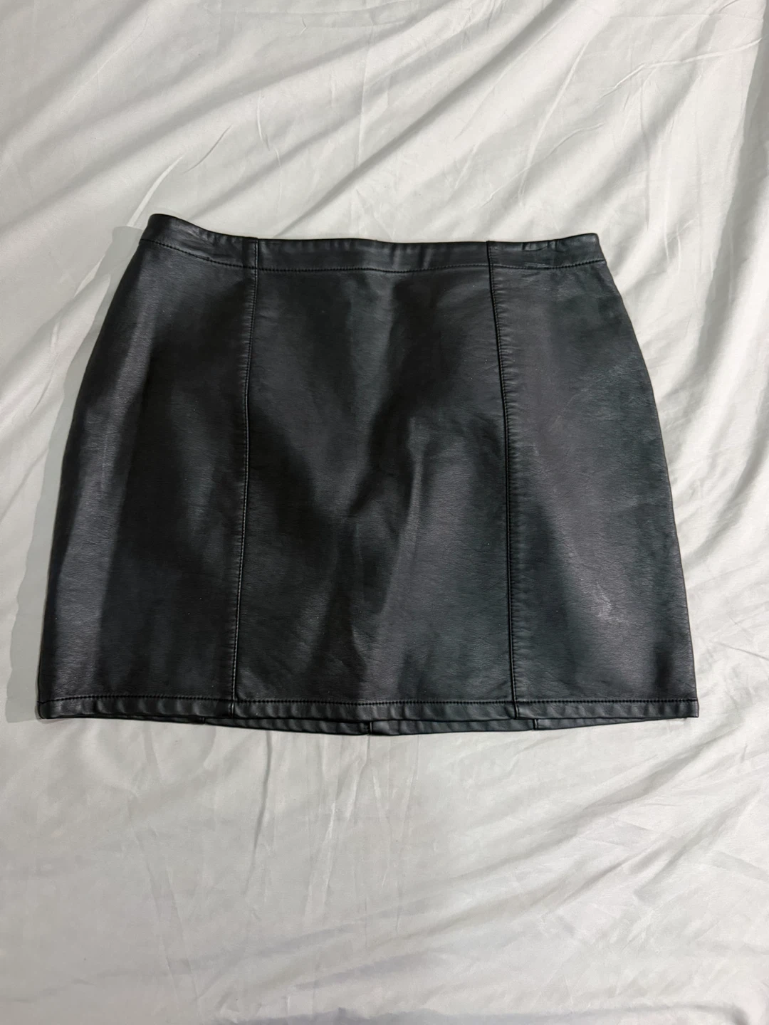 Forever 21 Faux Leather Mini Skirt - Black - Size M