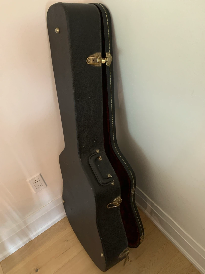 Black Hardshell Guitar Case with Red Velvet Interior - photo 4