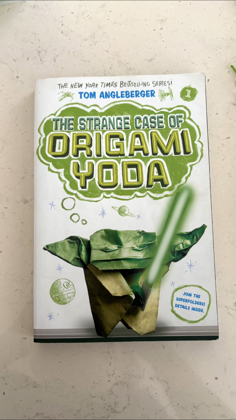 The Strange Case of Origami Yoda by Tom Angleberger Book 1