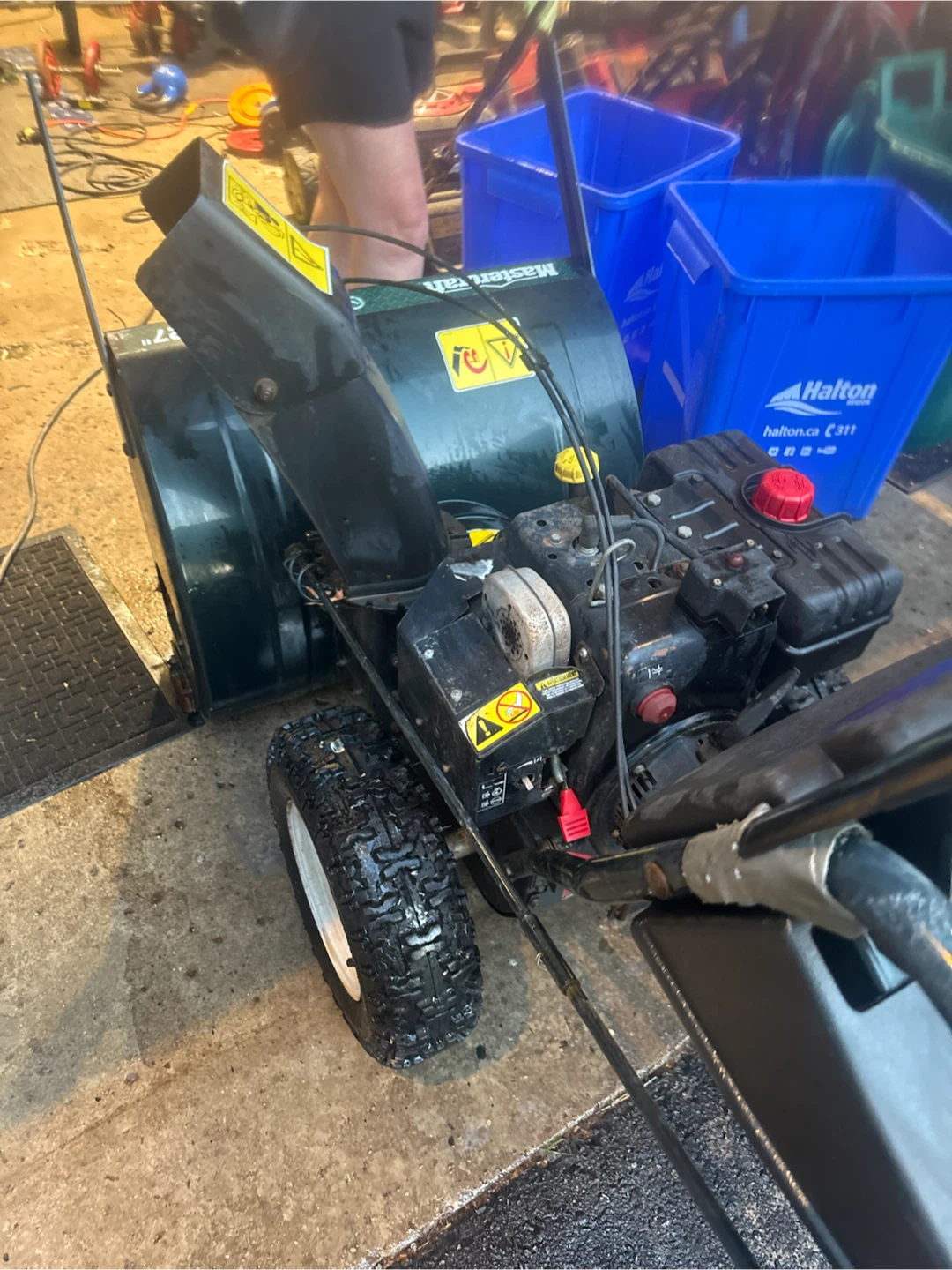 Mastercraft 8.5 HP 27" Snowblower