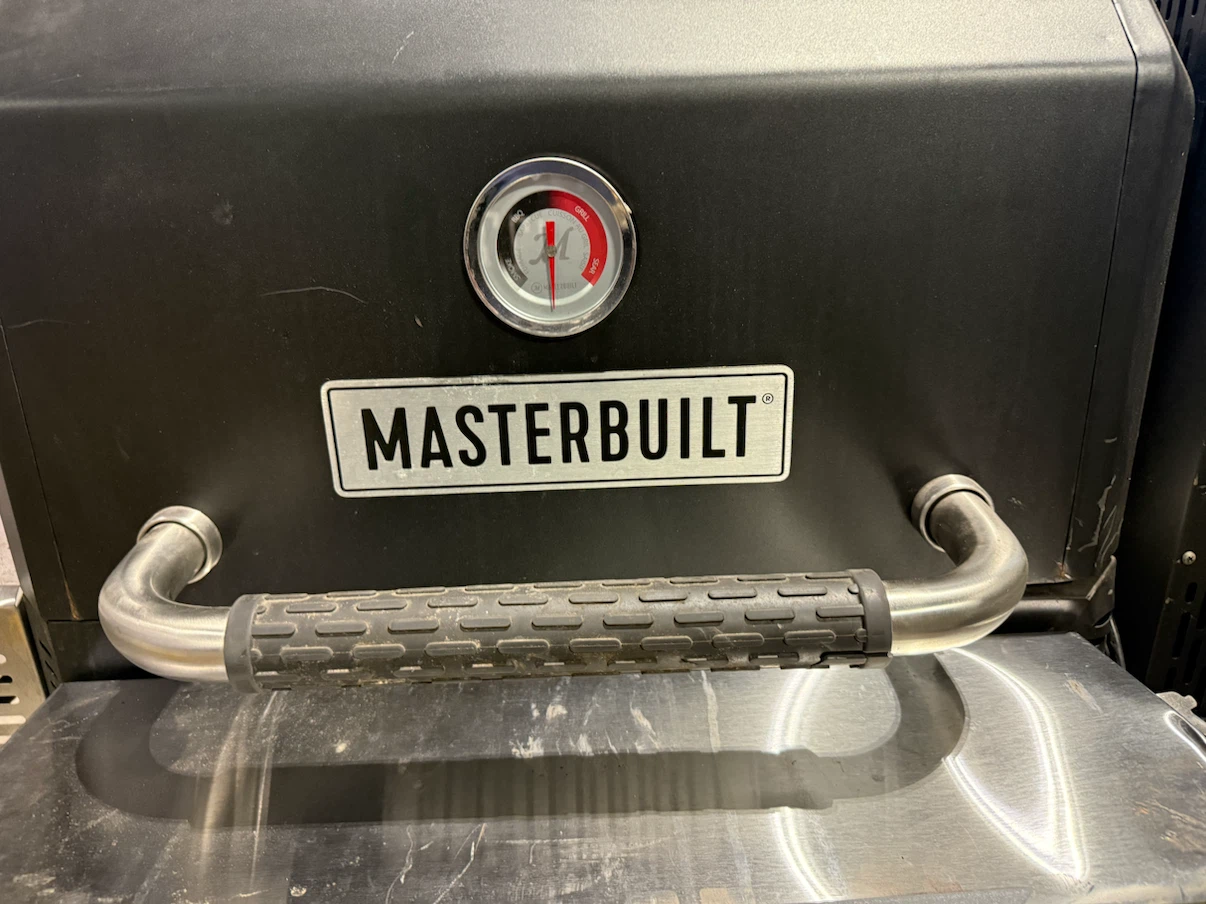 Masterbuilt 1050 Digital Charcoal BBQ + Smoker in Black - photo 4