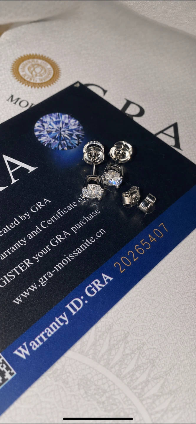 Moissanite Stud Earrings 5mm with certificate