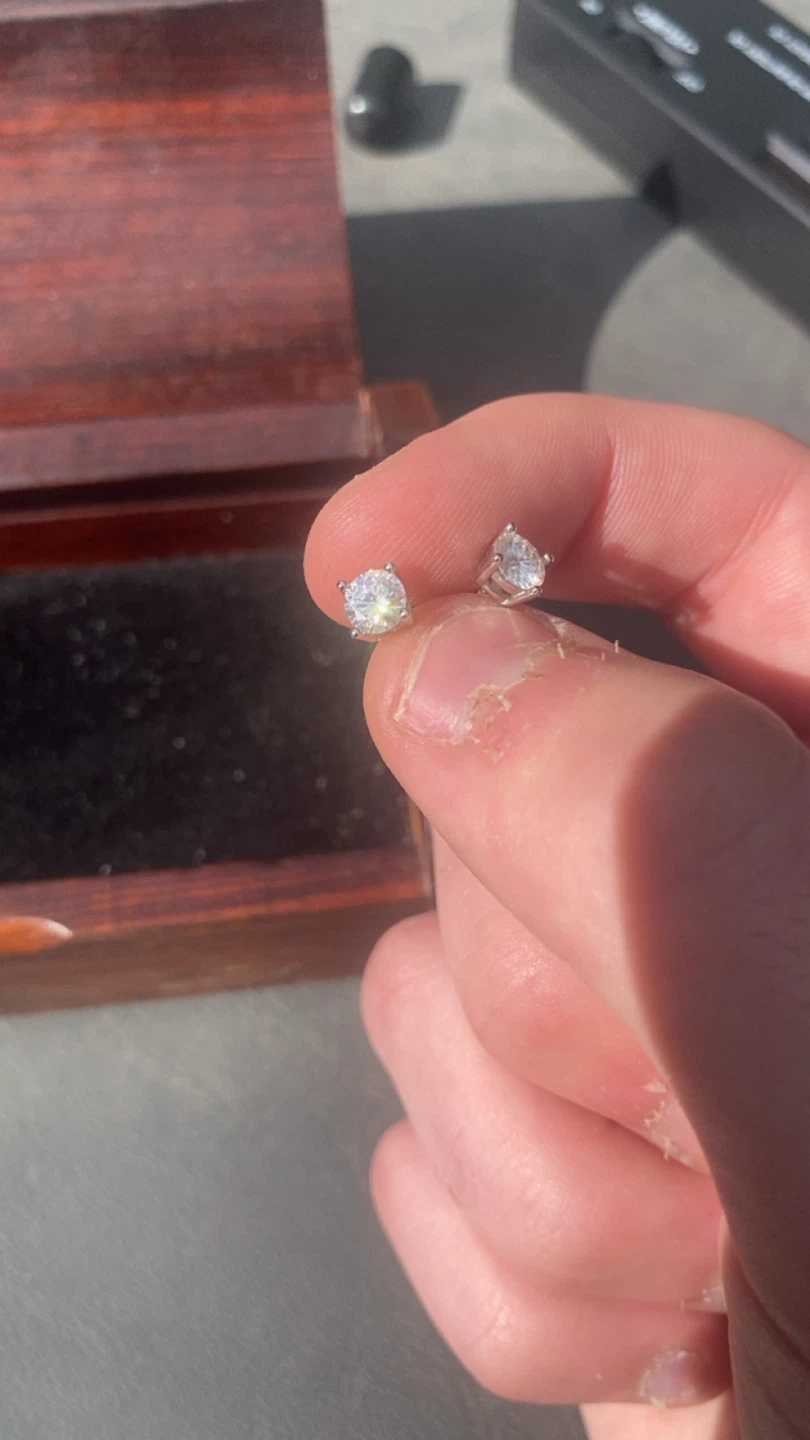 Moissanite Stud Earrings 5mm with certificate - photo 3