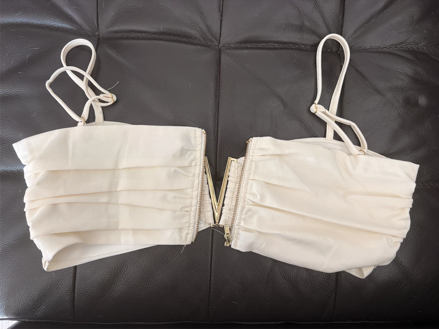 Meshki Cream Ruched V-Wire Crop Top - photo 2
