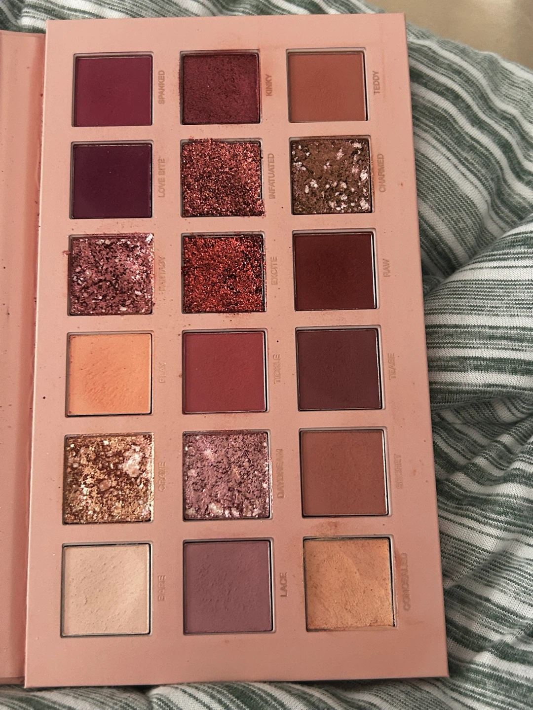 Huda Beauty The New Nude Eyeshadow Palette - photo 3