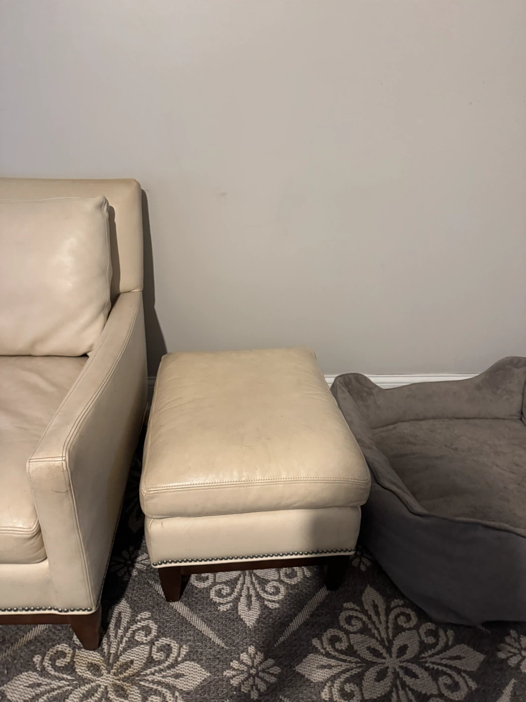 Moving Sale-Italian Cream Leather Armchair w Matching Ottoman - photo 2