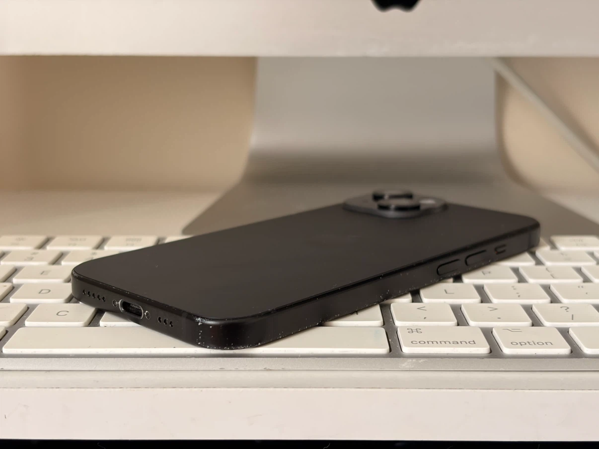 Apple iPhone 15 Black - 128GB / Unlock - photo 3
