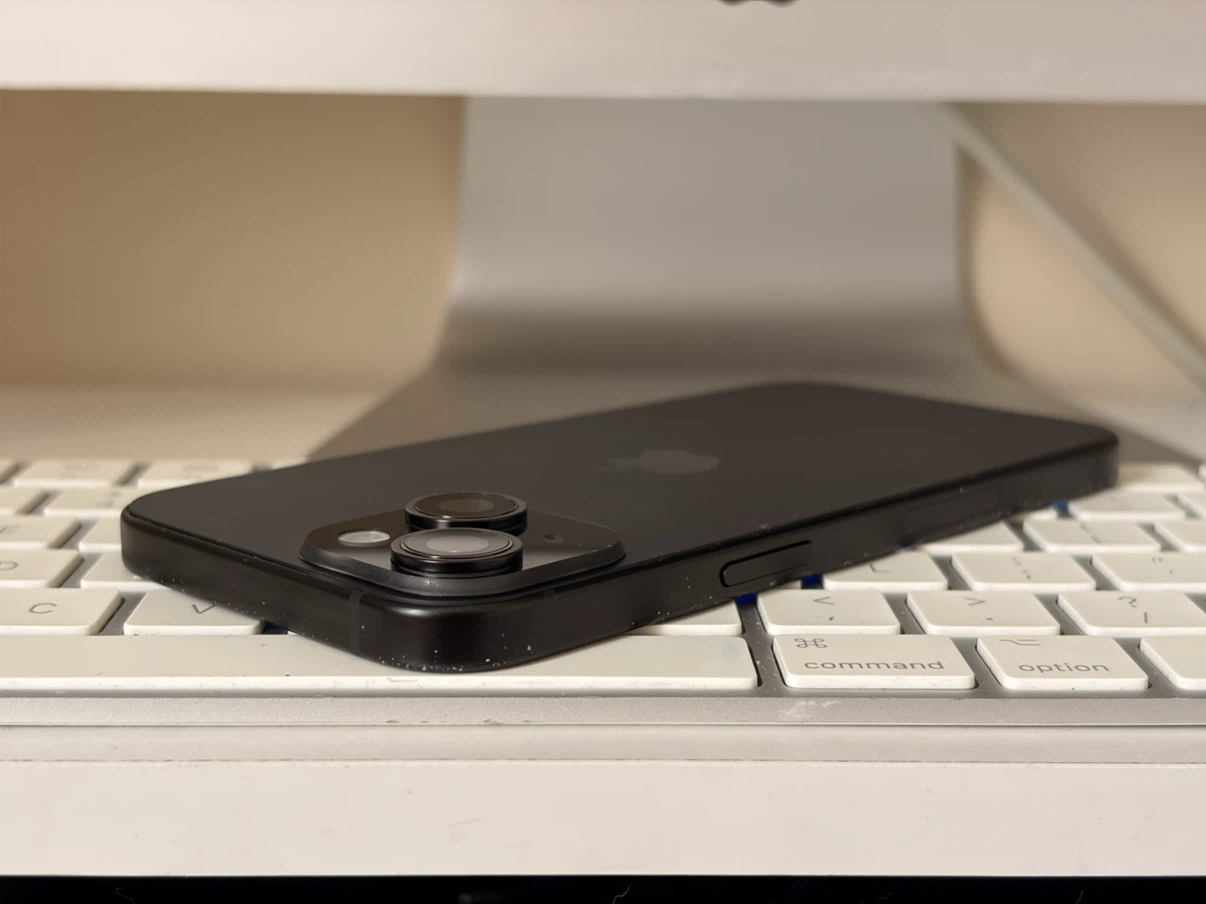 Apple iPhone 15 Black - 128GB / Unlock - photo 4