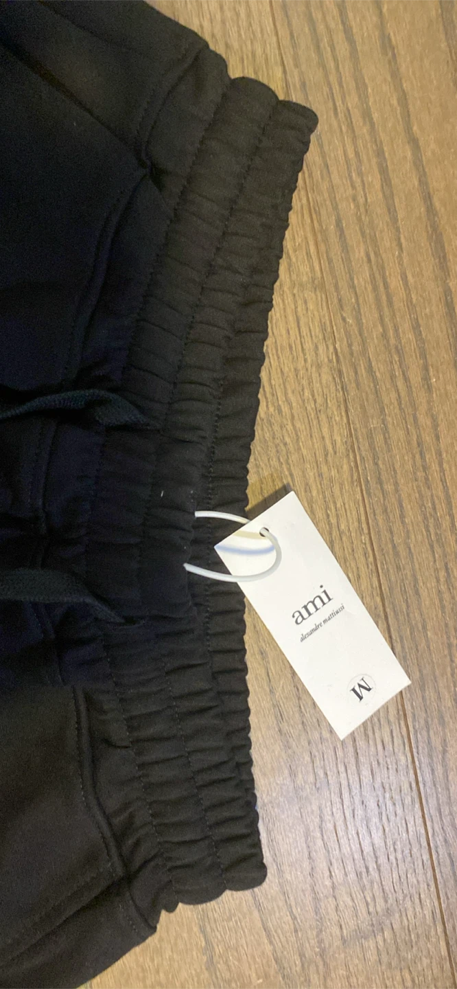 AMI Paris Black Sweat Shorts - photo 2