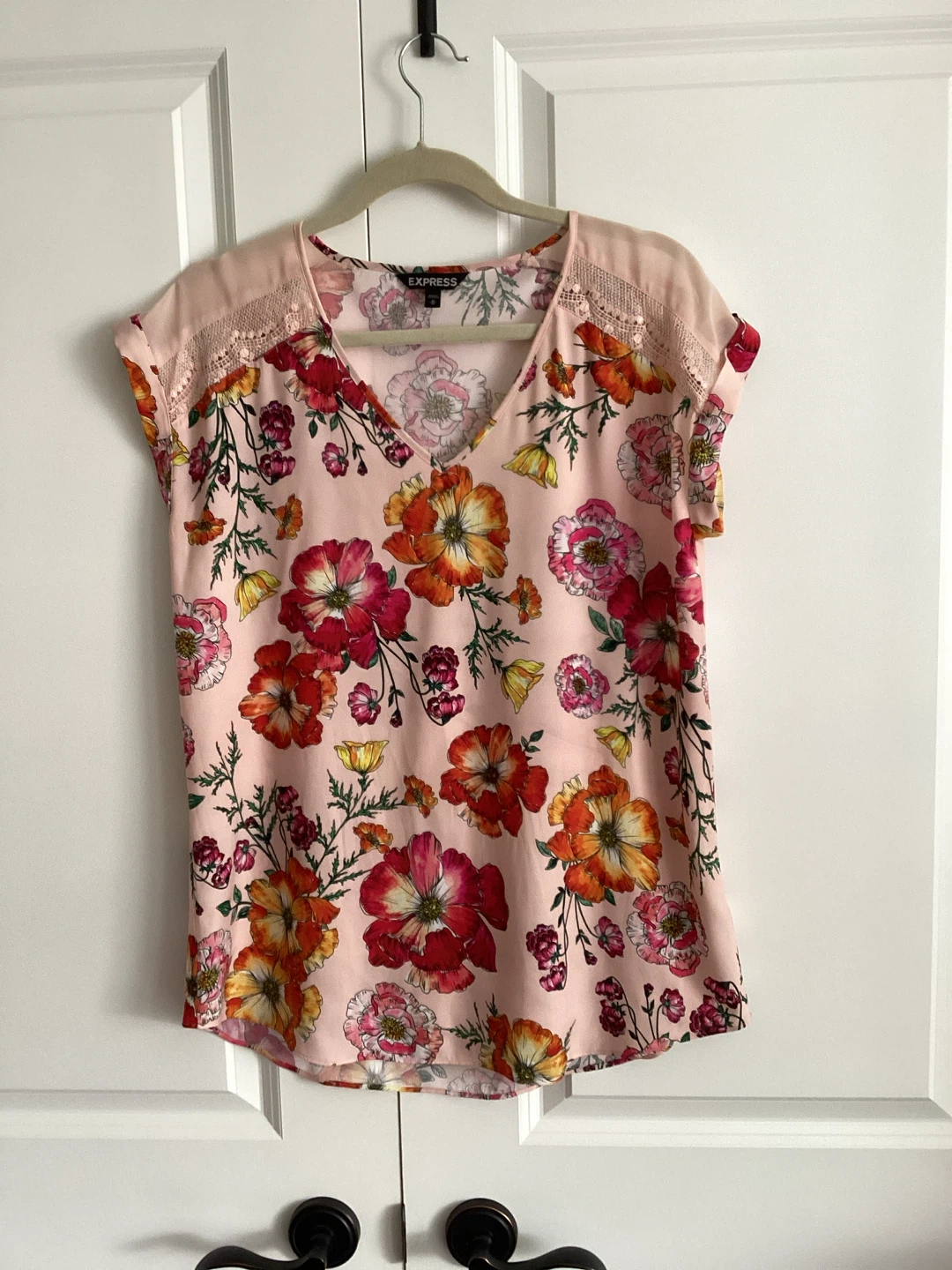 EXPRESS FLORAL TOP