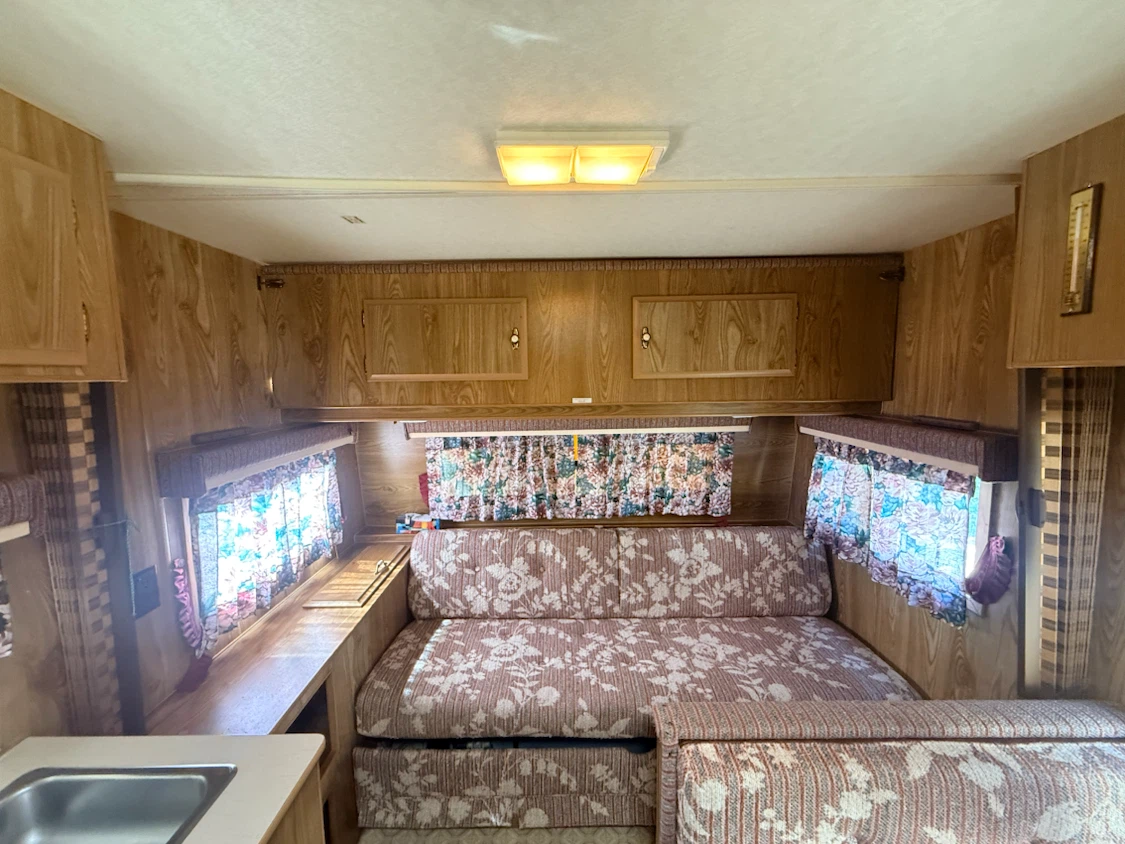 Towable RV: 1987 Fleetwood Prowler Lynx 19E - photo 5