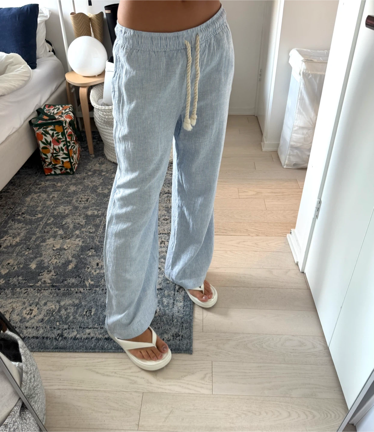 House of Harlow 1960 pants - size small