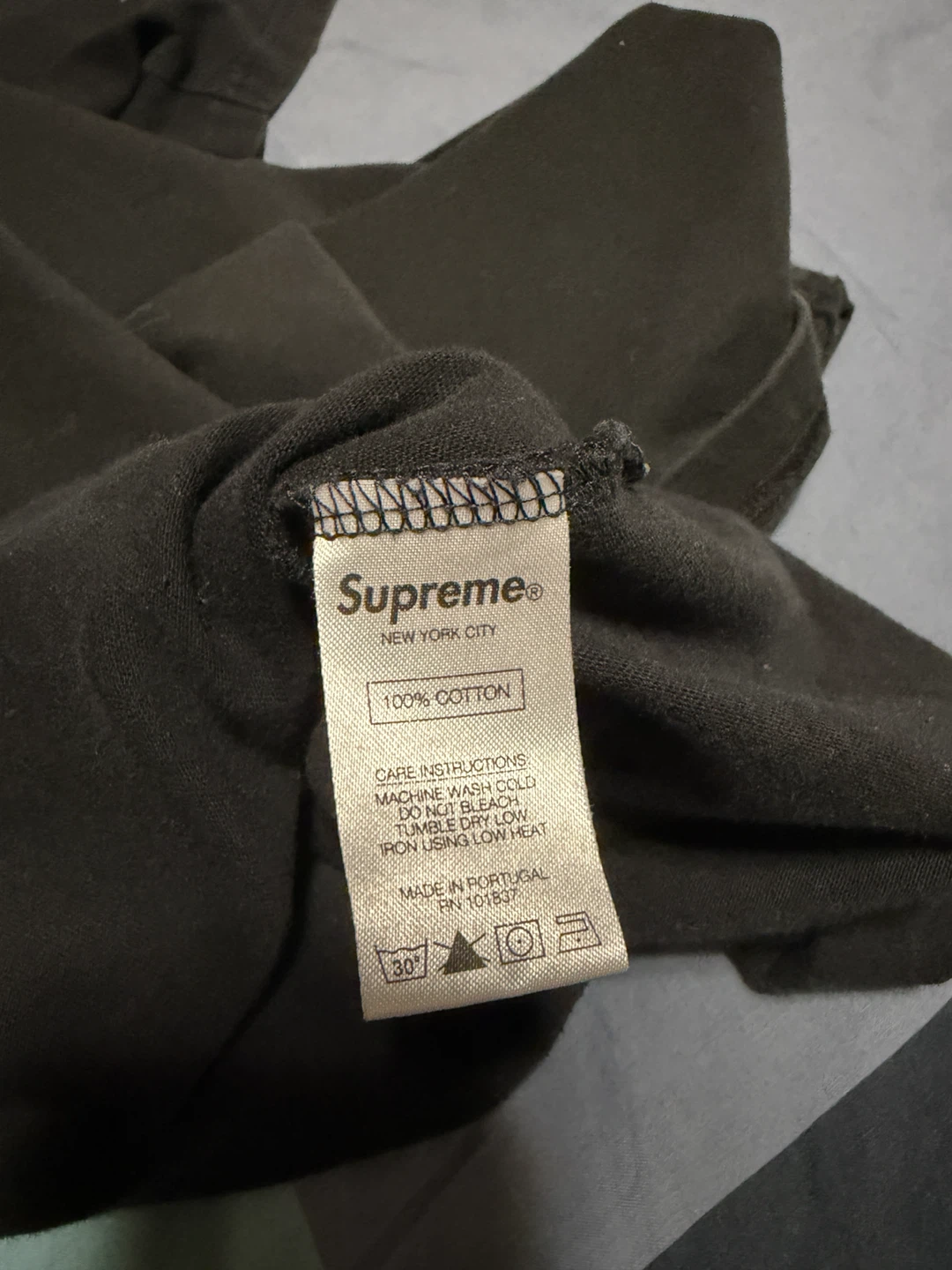 Supreme T-Shirt Black Size Medium - photo 4