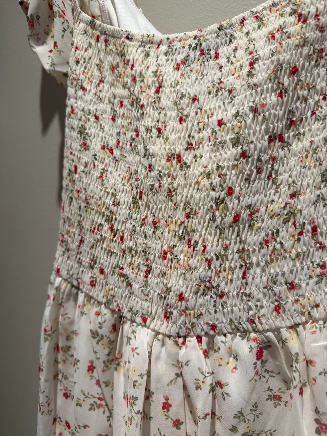Floral Puff Sleeve Smocked Romper - photo 4