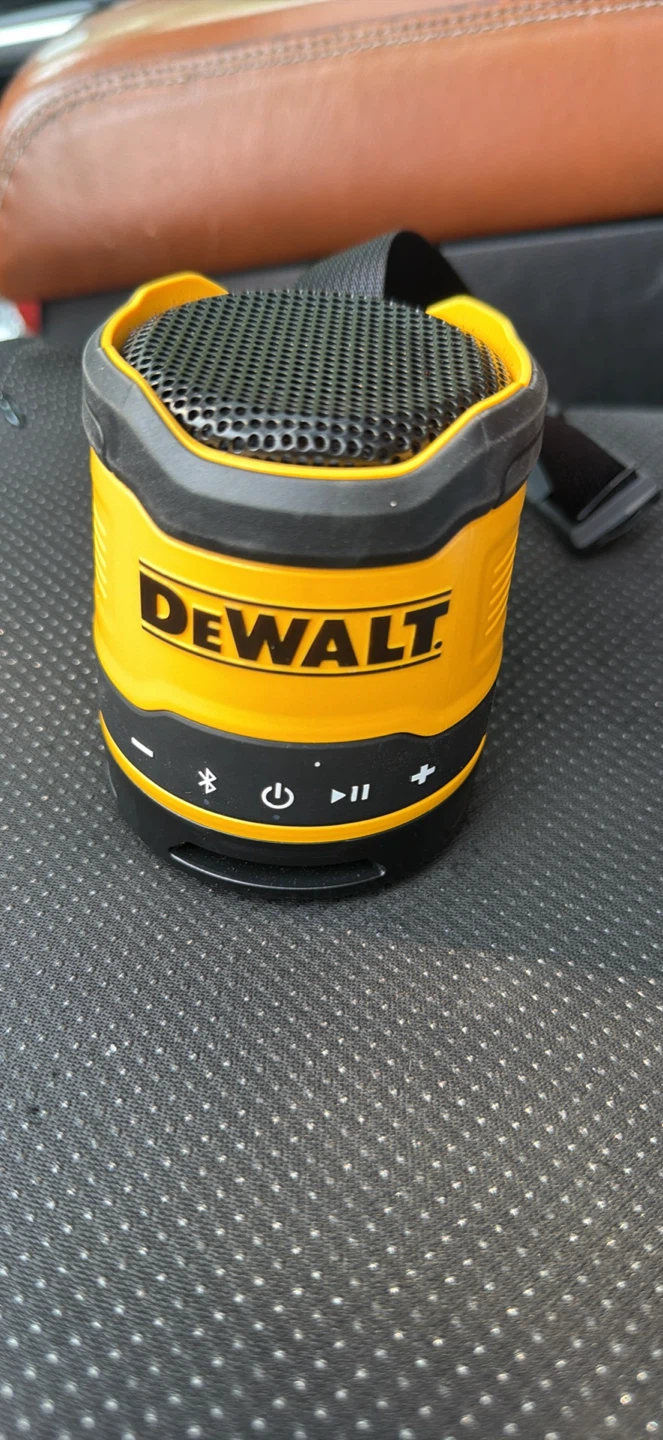 DeWalt DCR008 Rechargeable Mini Bluetooth Speaker