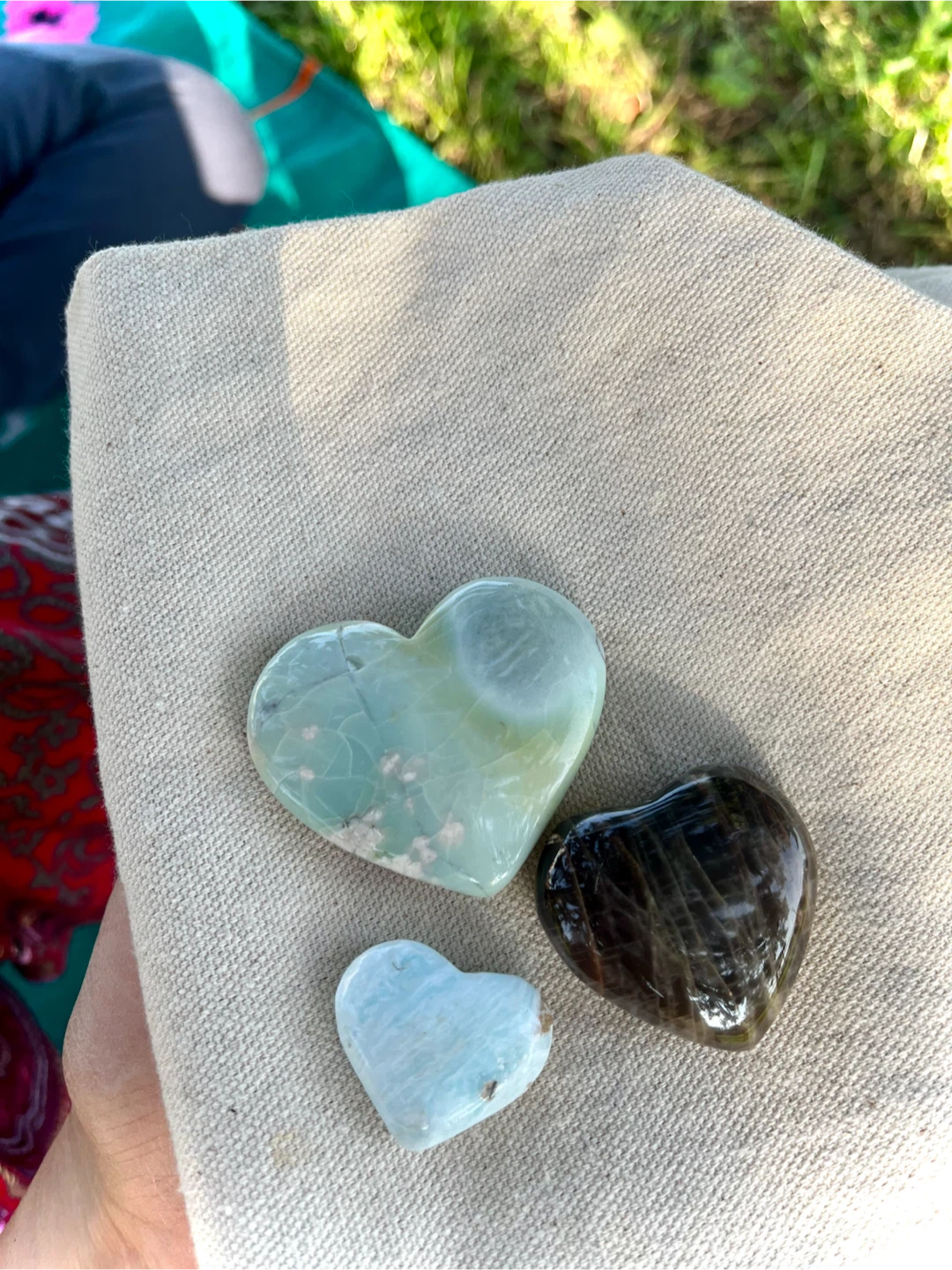 NEW 🩵 Set of 3 Heart-Shaped Crystal Carvings - photo 5
