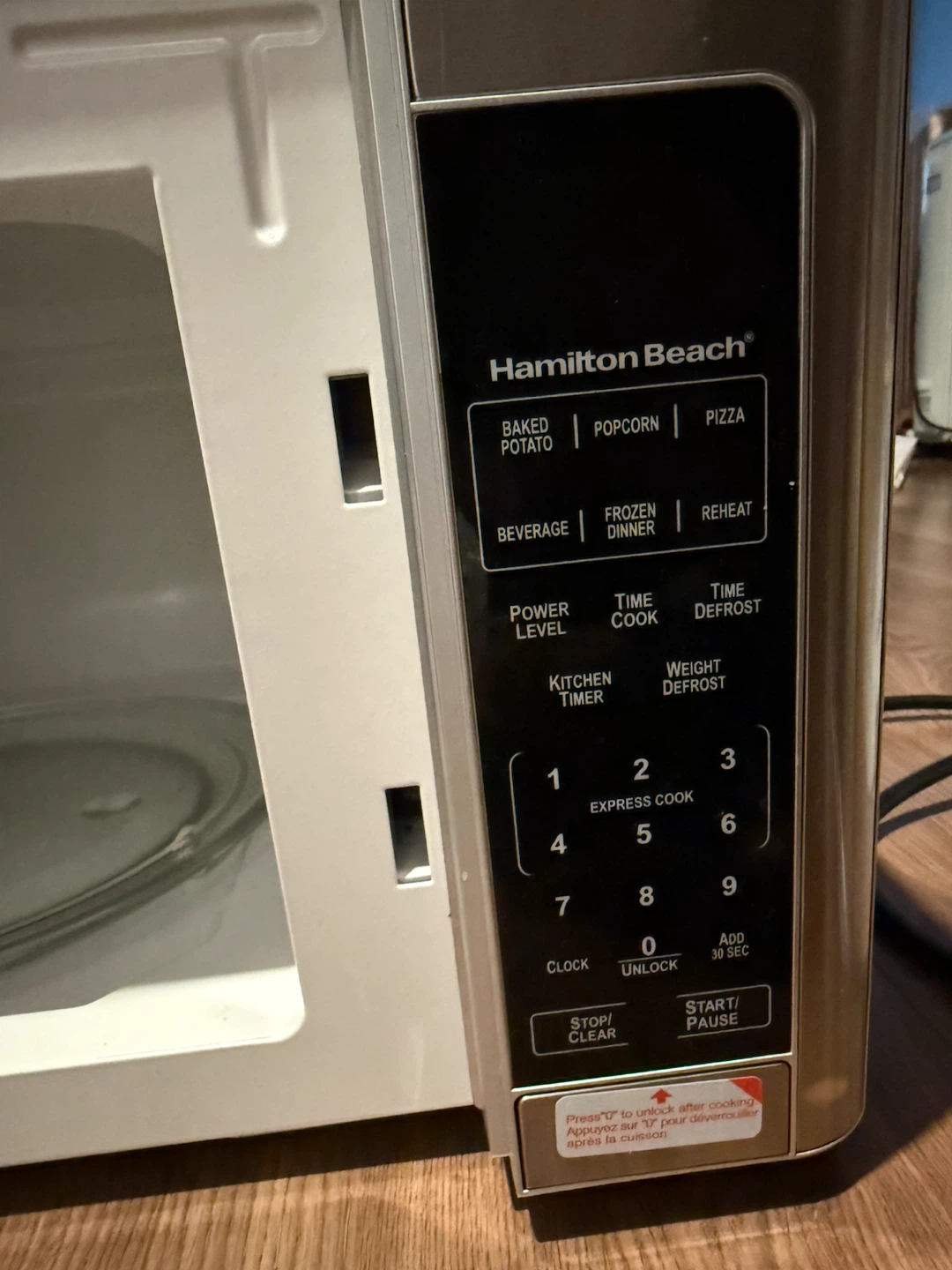 Hamilton Beach Microwave 1.1 cu. ft. - photo 5