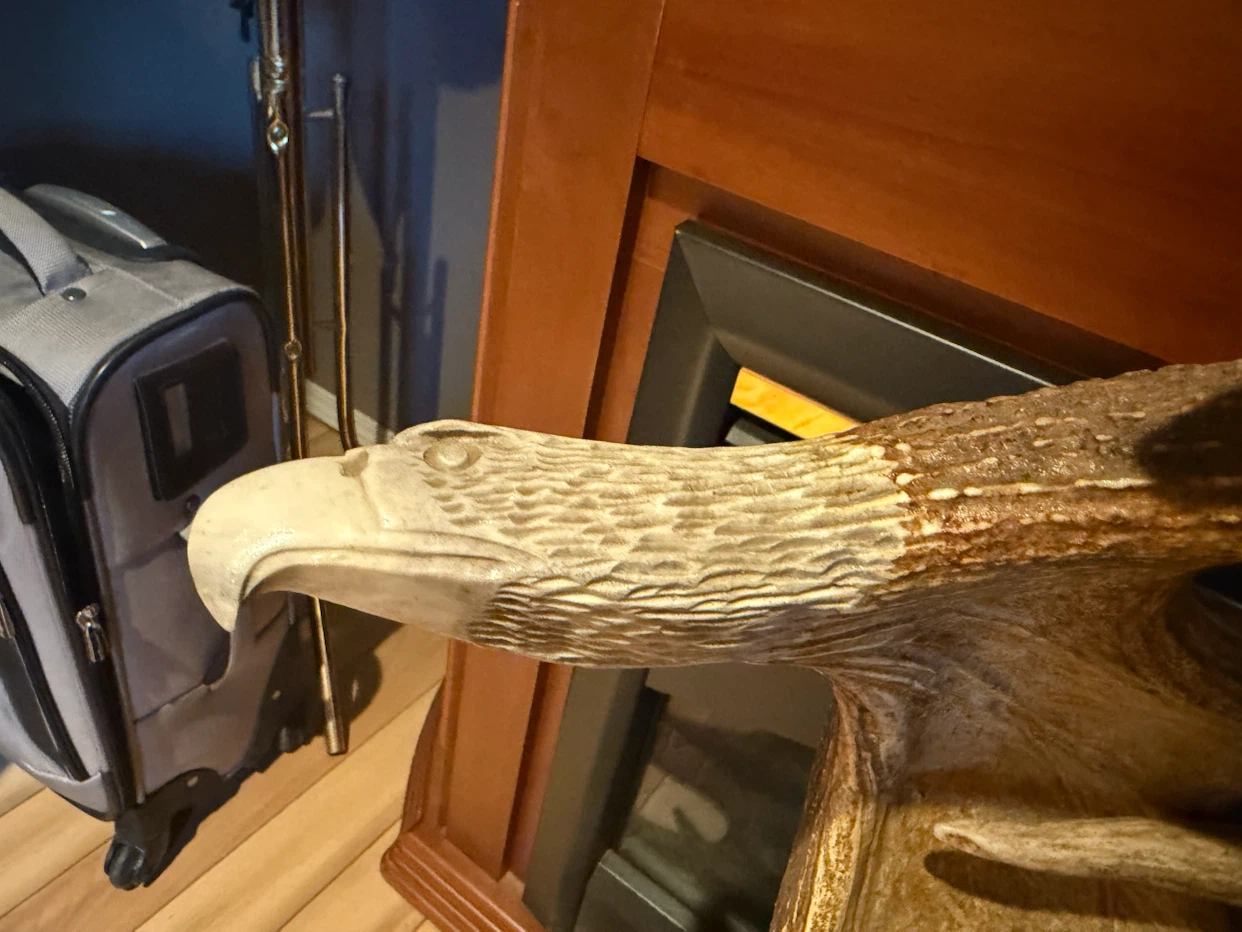 Carved Antler Eagle Sculpture - photo 4