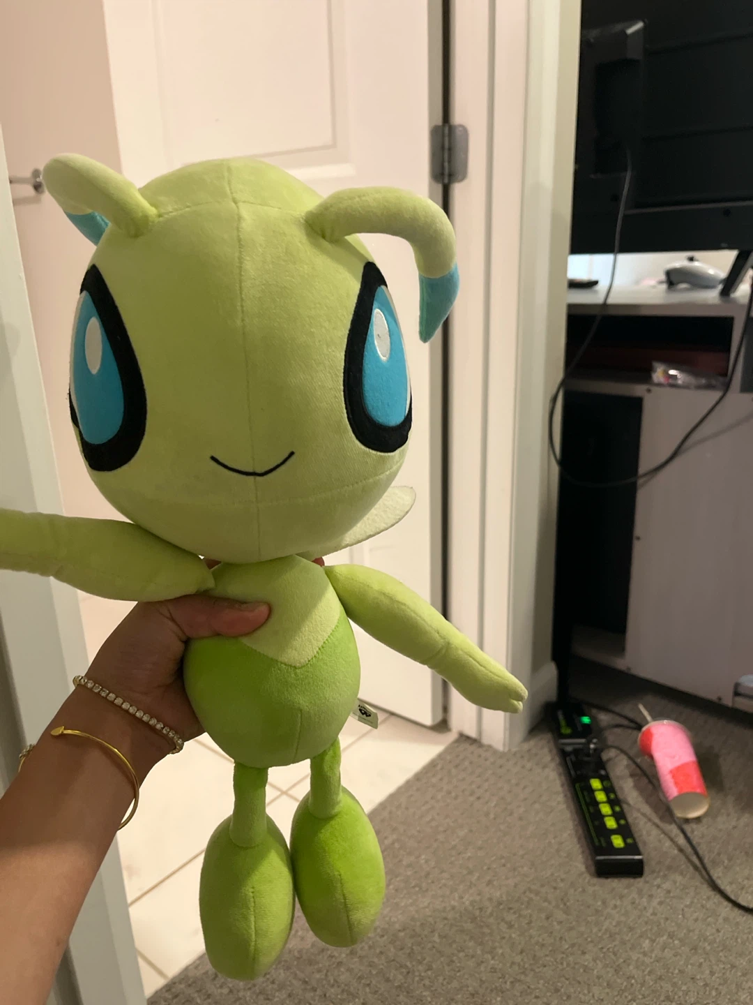 Celebi Plush Toy straight from Japan - photo 2