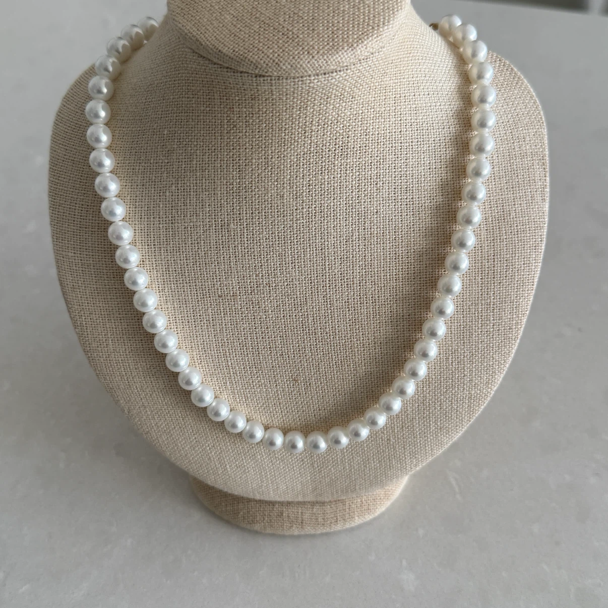White Pearl Necklace with Gold Clasp