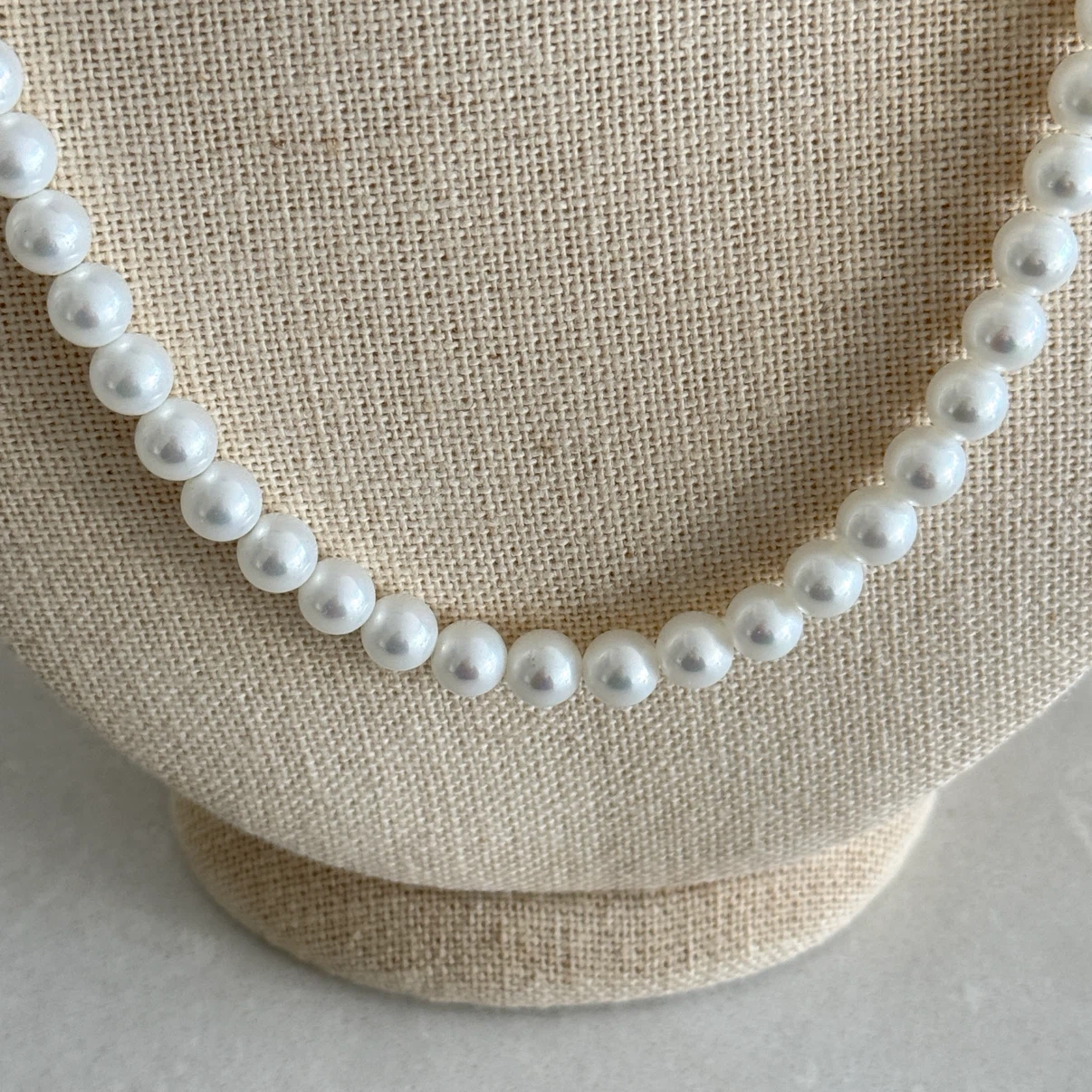 White Pearl Necklace with Gold Clasp - photo 2