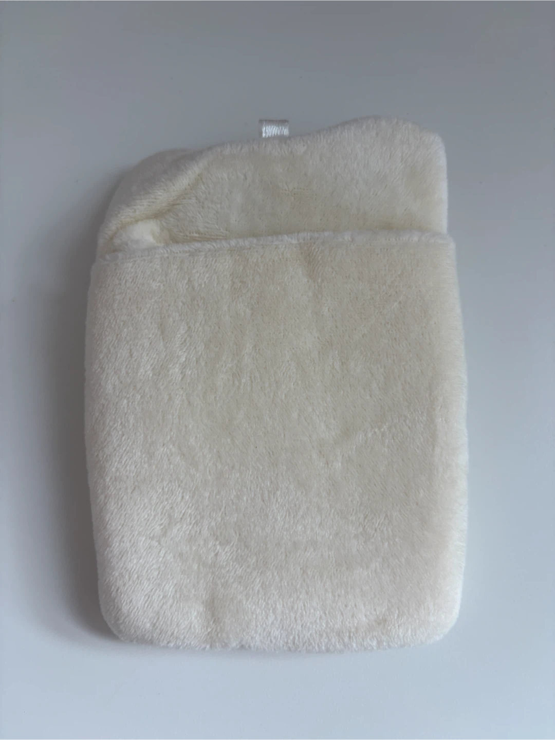 Cute Plush Bear Photo Holder 🧸🤍 - photo 2