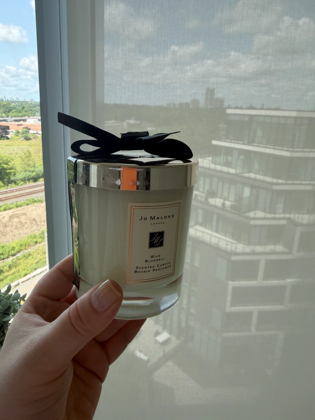 Jo Malone London Wild Bluebell Scented Candle - photo 2