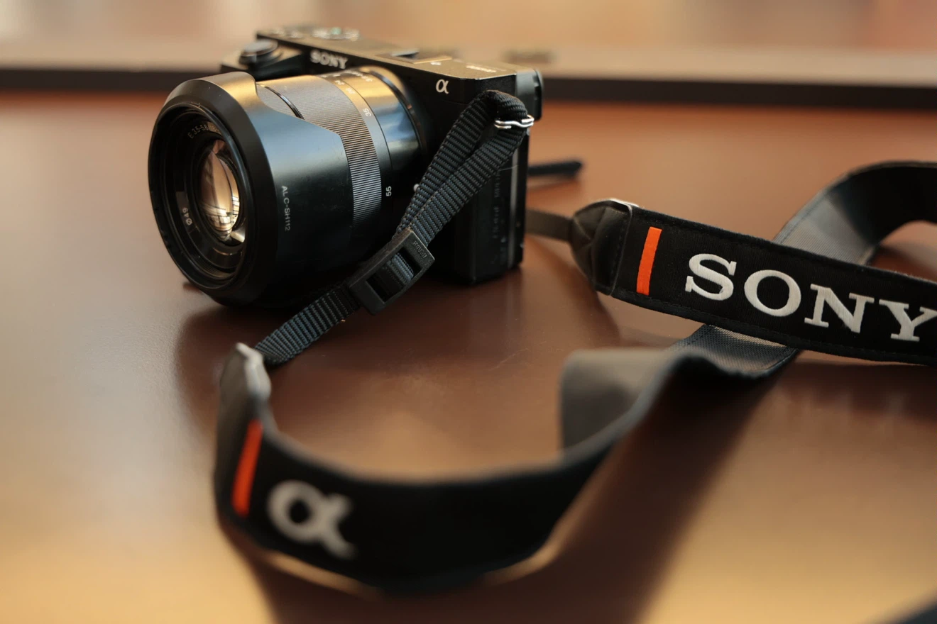 Sony Alpha a6500 Mirrorless Camera - photo 4