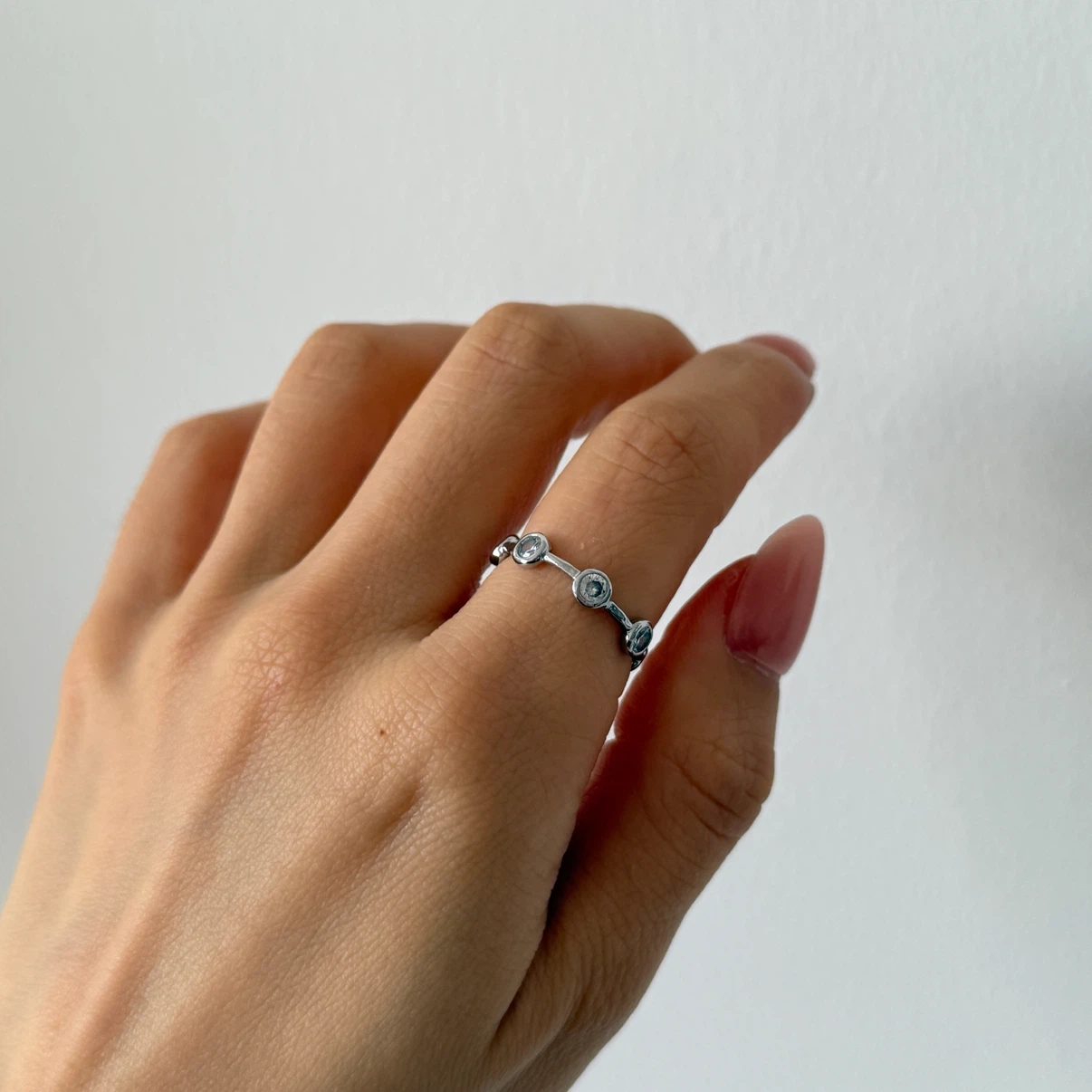 Brass ring with clear stones - photo 4